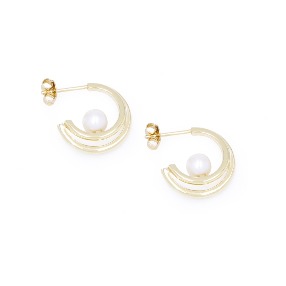 Stud telinga hoop untuk wanita warna emas dengan mutiara