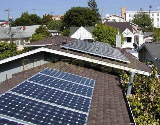Sistem pemasangan surya atap sirap