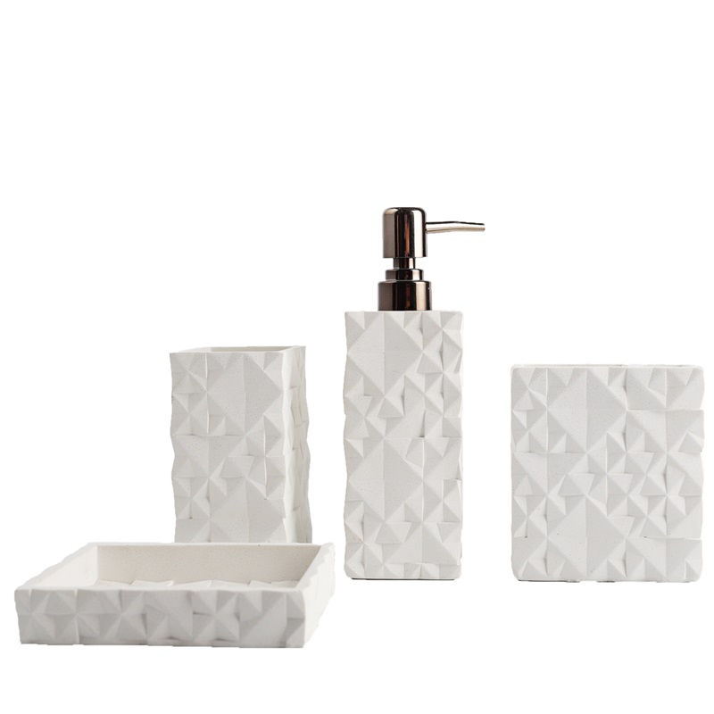 Set kamar mandi resin berlian modis berisi empat