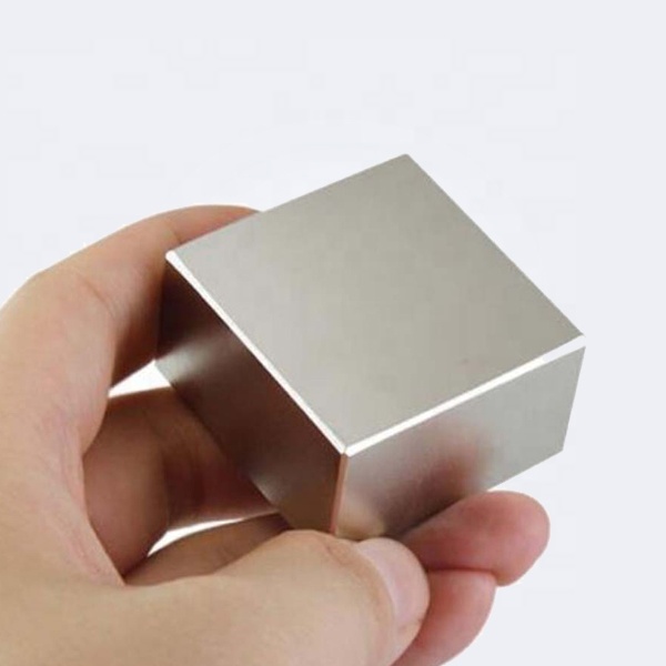 N52 Blok Magnetik Kelas Tinggi 20x6x2mm Magnet Blok Neodymium